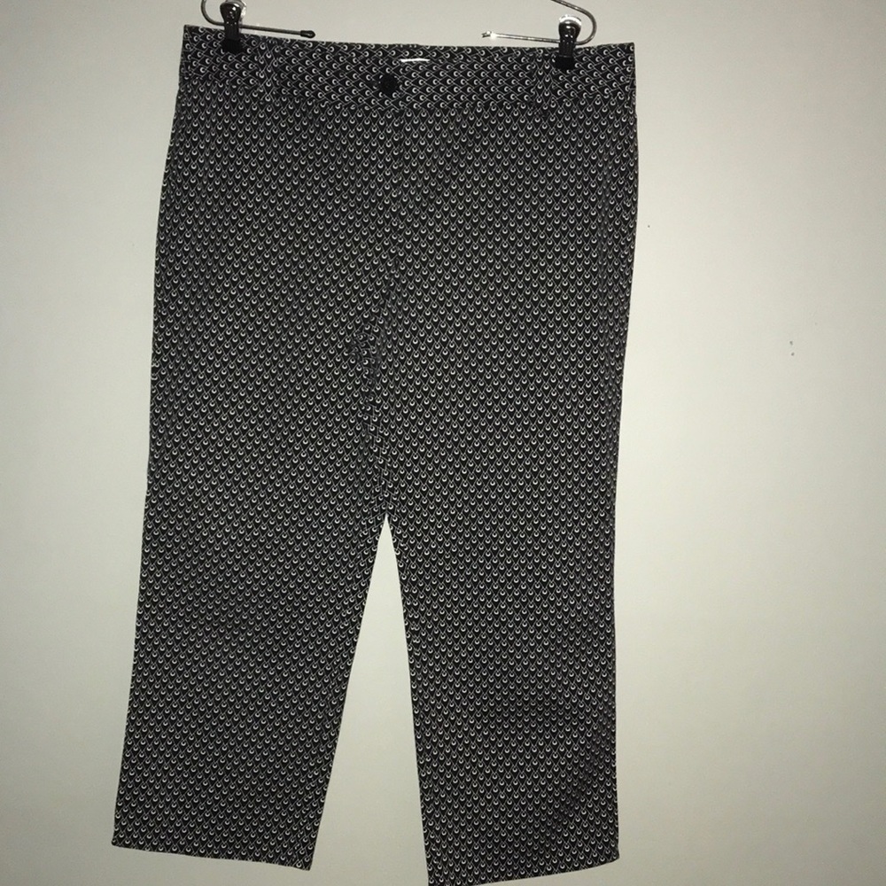 Ann Taylor LOFT Black & White Patterned Pants Size 14
